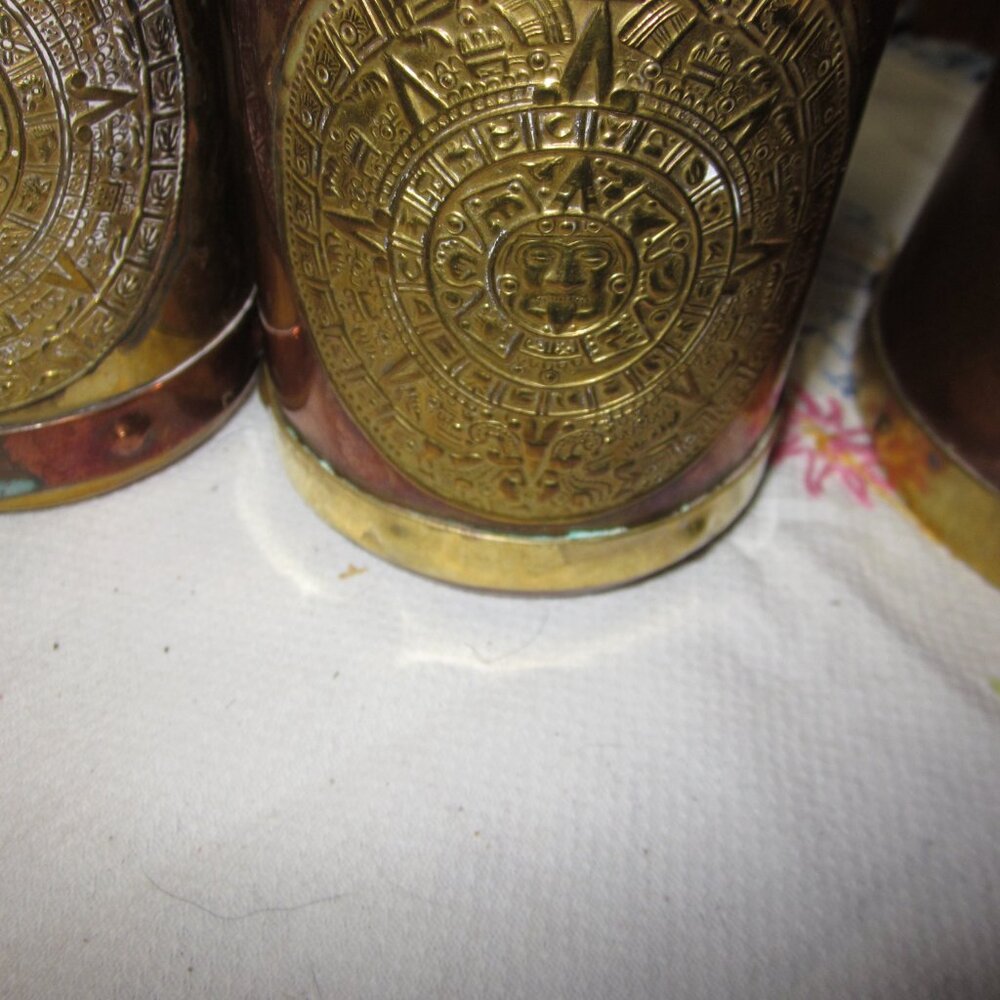 Vtg Mexican copper brass pitcher and mugs Myan Aztec calendar 5 mug pitcher 11in - Picture 8 of 8